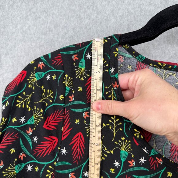 LulaRoe Womens Perfect T Shirt LOT of 2 Size L Floral Geo Print Black Red NEW - Picture 12 of 14